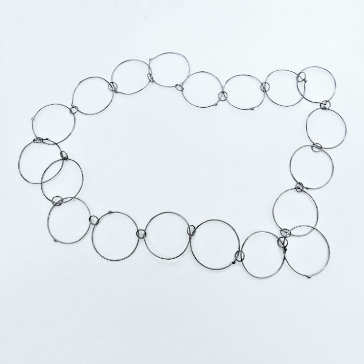 dora-haralambaki-sn430-chains